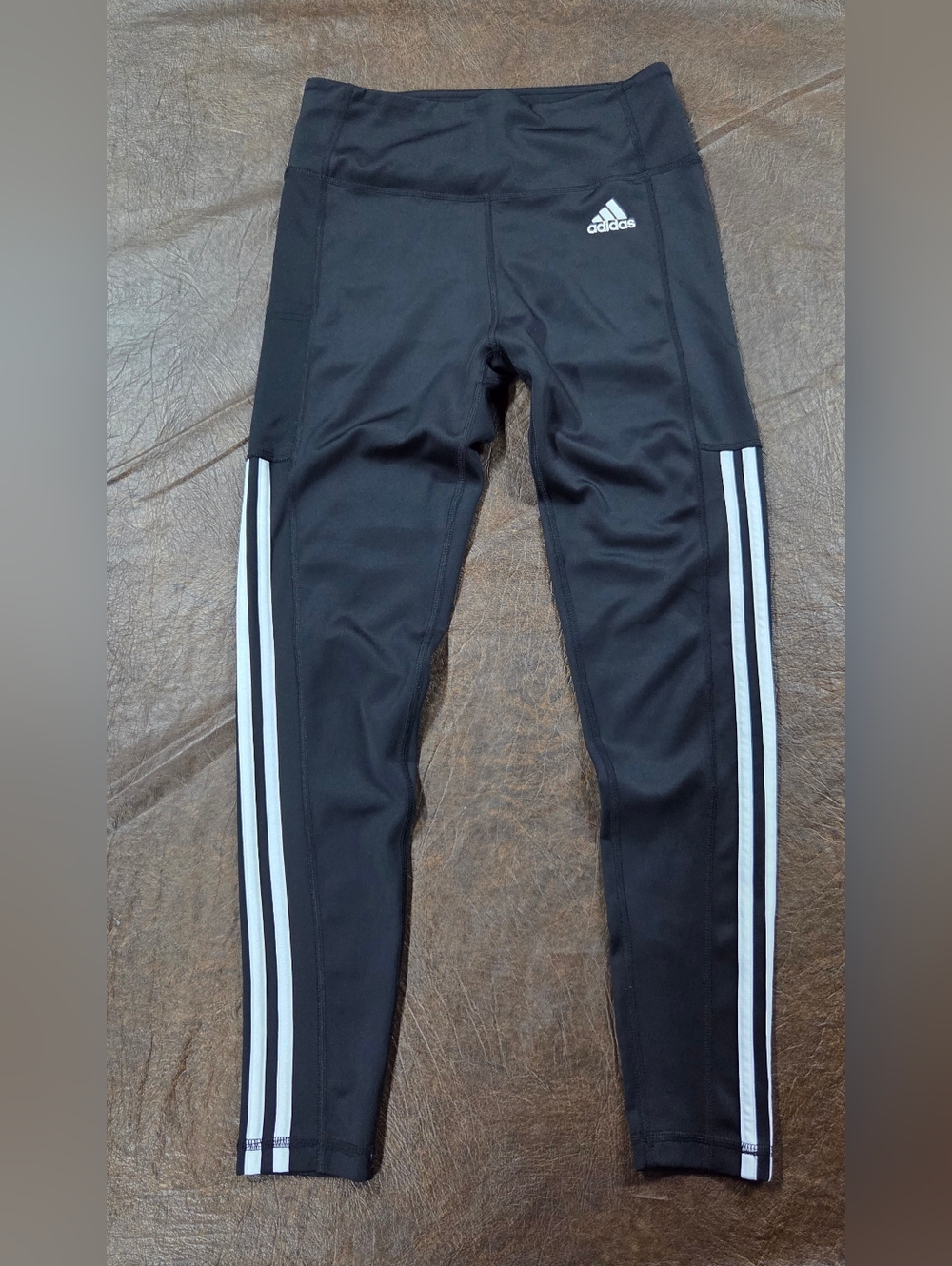 NWOT Women's Adidas Aeroready Leggings With Pockets size S